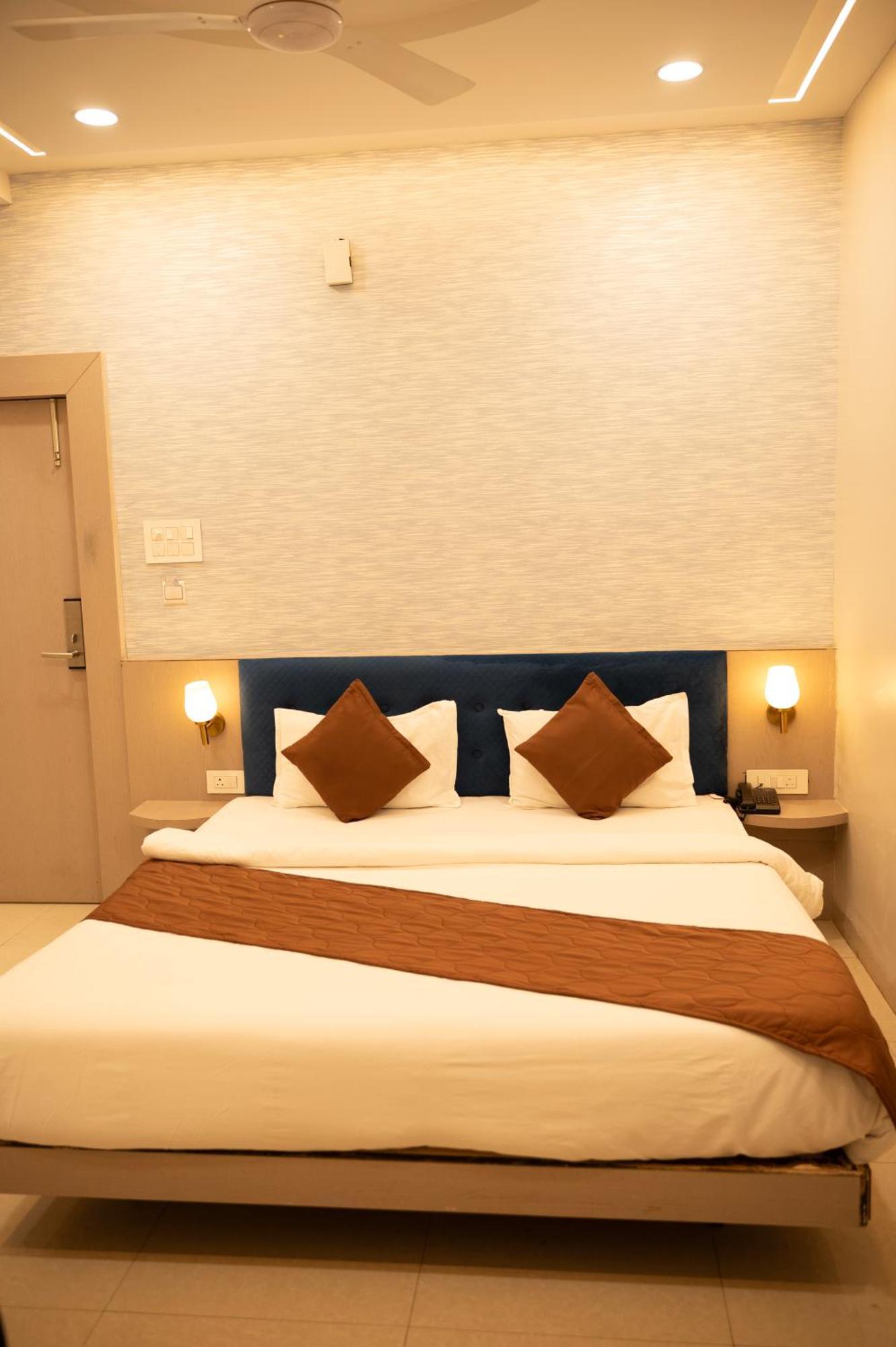 Hotel Manaal Akolia Eksteriør billede