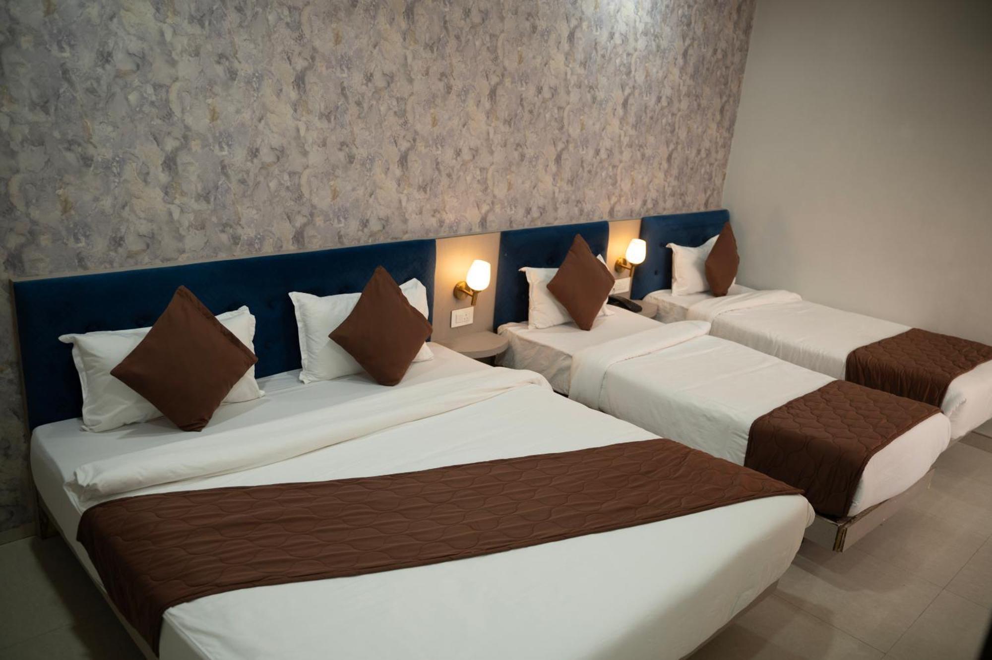Hotel Manaal Akolia Eksteriør billede