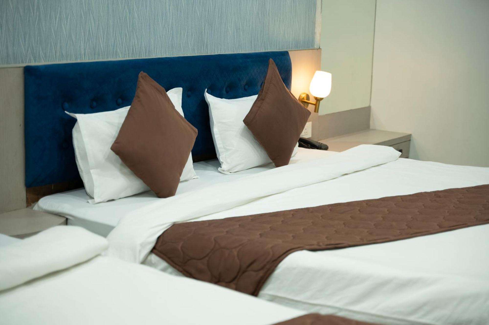 Hotel Manaal Akolia Eksteriør billede